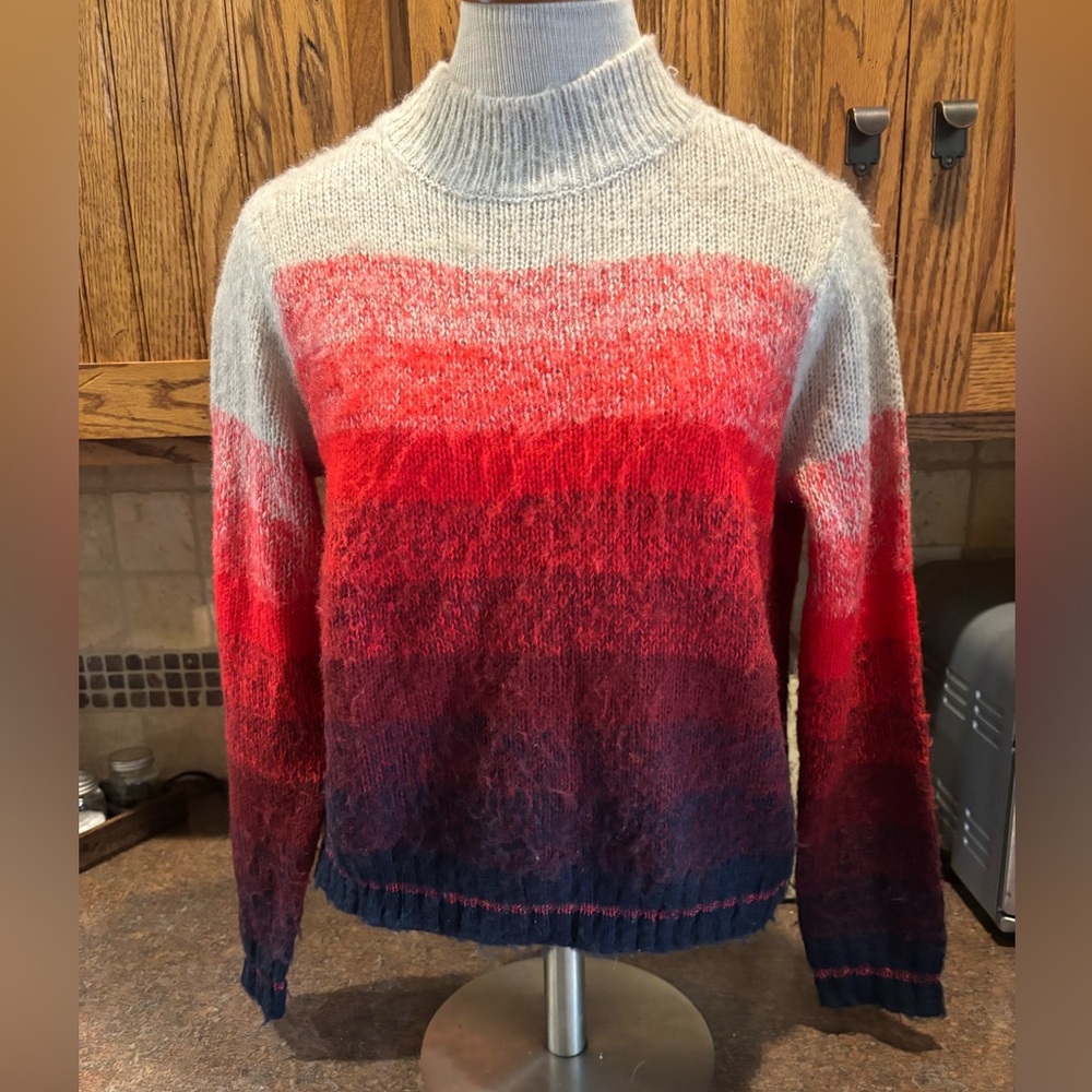 🌵American Eagle Outfitters Cream Knit Sweater